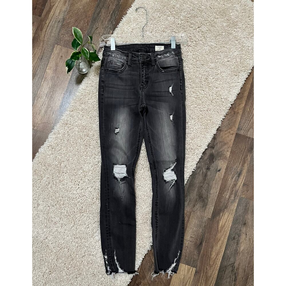 Buckle Bridge by Gly 25 Gray Distressed Frayed Hem Mid-Rise Ankle Skinny Jeans